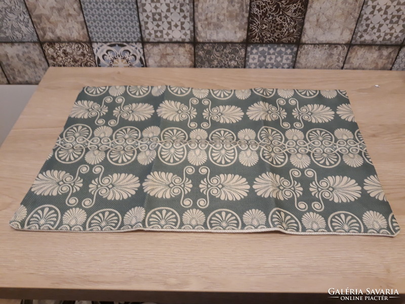 Brand new decorative cushion cover, in green and beige colors (30x50 cm)