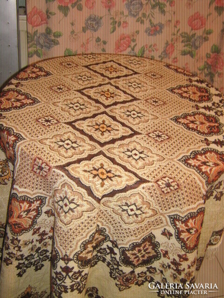 Beautiful baroque floral pattern woven bedspread