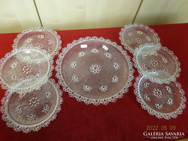 Glass round cake set. A bowl 27 cm in diameter. Six small plates, diameter 17.5 cm. He has! Jókai.