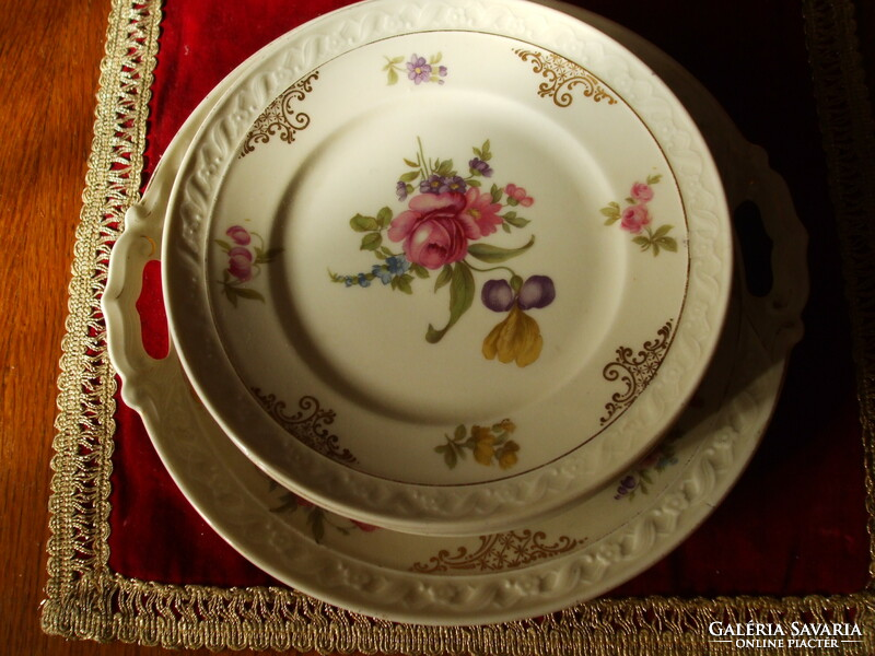 Antique, dreamy? More than 100 years old, very nice 7-piece cake set, the gilding is a bit worn