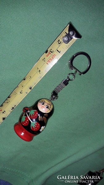Retro traffic goods cccp hand-painted wooden key ring matryoshka doll figure cannot be opened according to the pictures