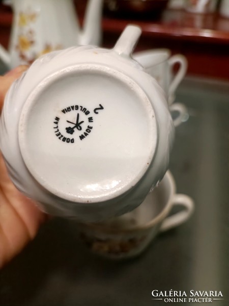 6 Personalized labeled tea sets