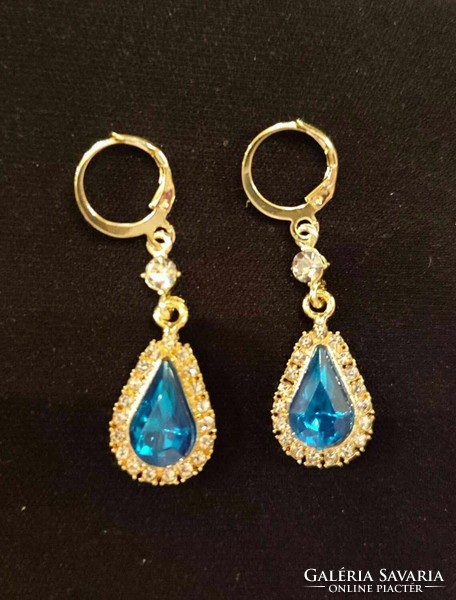 5 Pair of women's earrings - brand new!