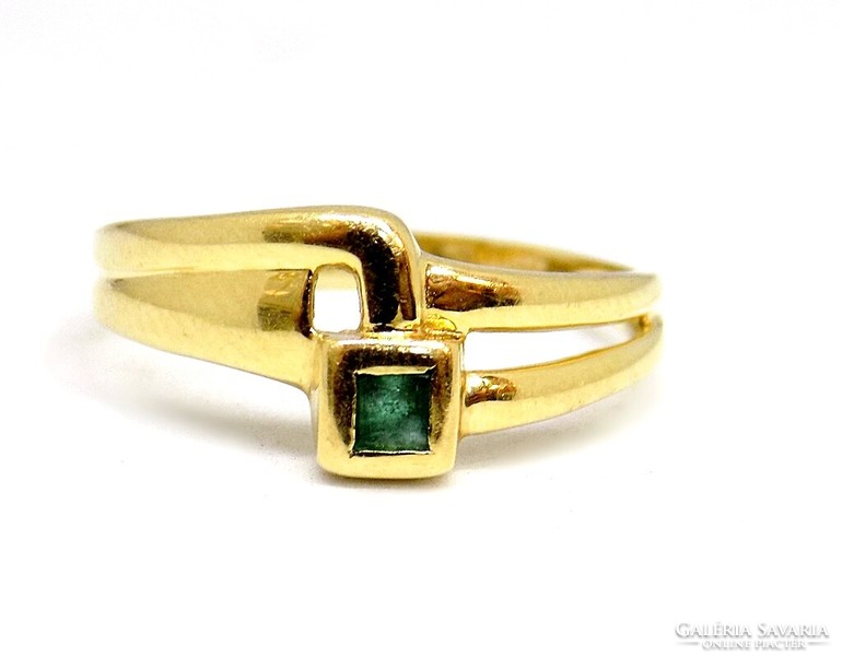 Gold ring with green stones (zal-au119038)