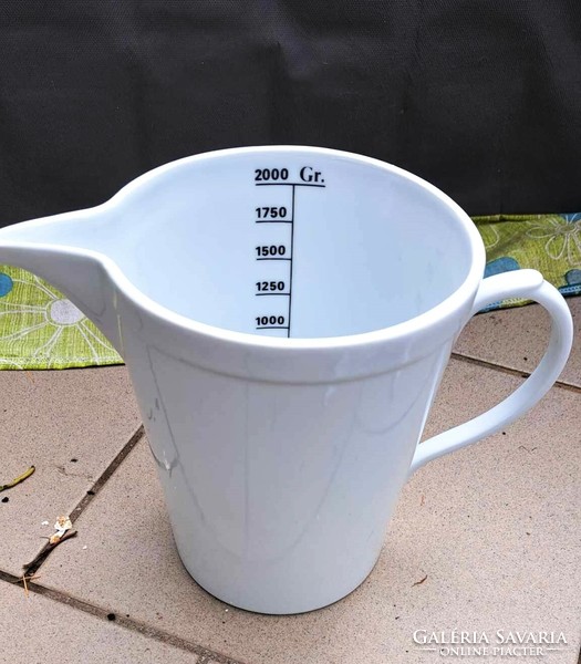Zsolnay's apothecary measuring cup is a pouring rarity