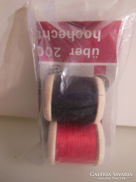 Thread - 2 pcs - new - wooden spulnin - 3 x 2.5 cm - quality - Austrian - good condition