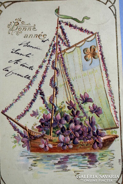Antik dombornyomott Újévi üdvözlő képeslap - hajó, ibolya ,arany 4levelű lóhere 1903ból
