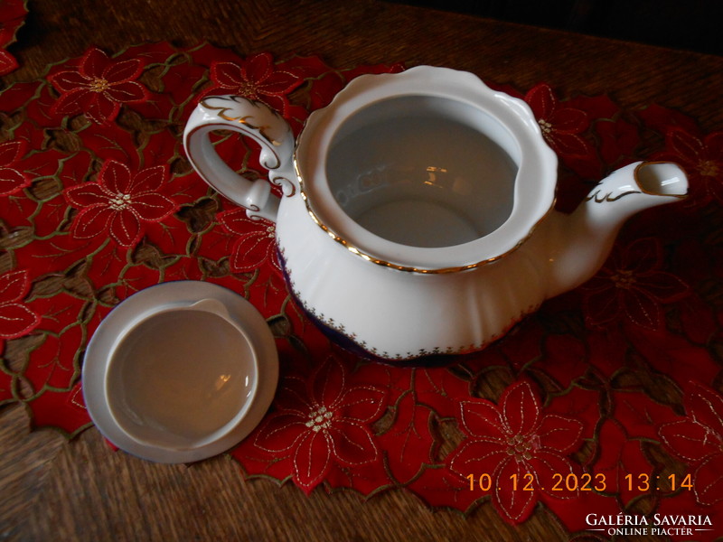 Zsolnay Pompadour II-es tea kiöntő
