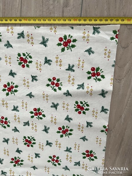 Textil hatású  karácsonyi terítő 150x129 cm vágható!