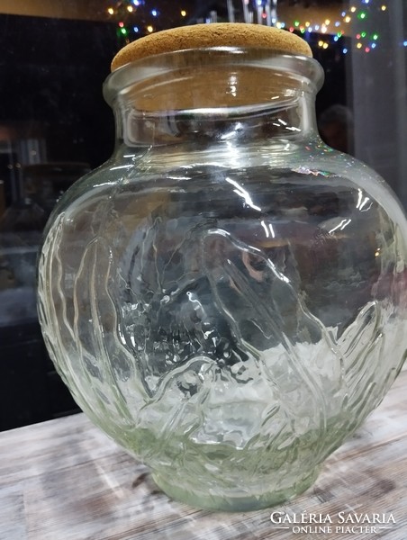 Large bay glass container