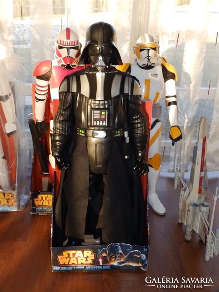 Star Wars - Csillagok Háborúja Darth Vader 79 cm interaktiv akció figura