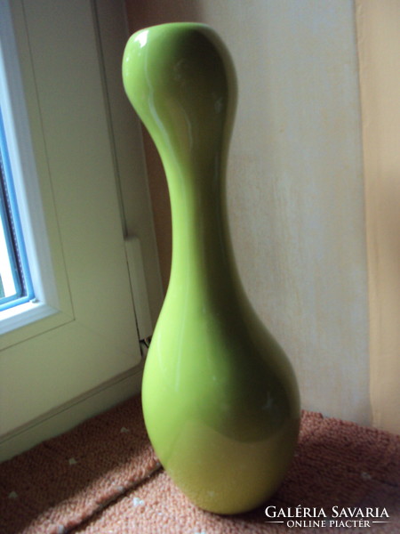 Porcelán váza 25 cm