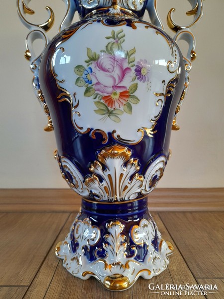A large baroque vase from an old Hólloháza