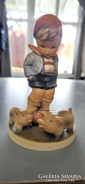 Hummel goebel " Farm boy" 14×8 cm