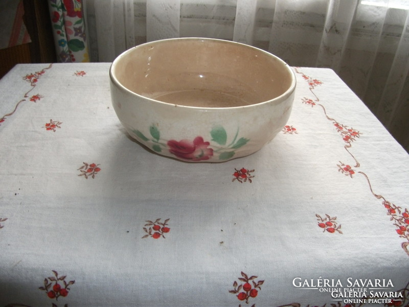 Antique granite small bowl in age-appropriate condition