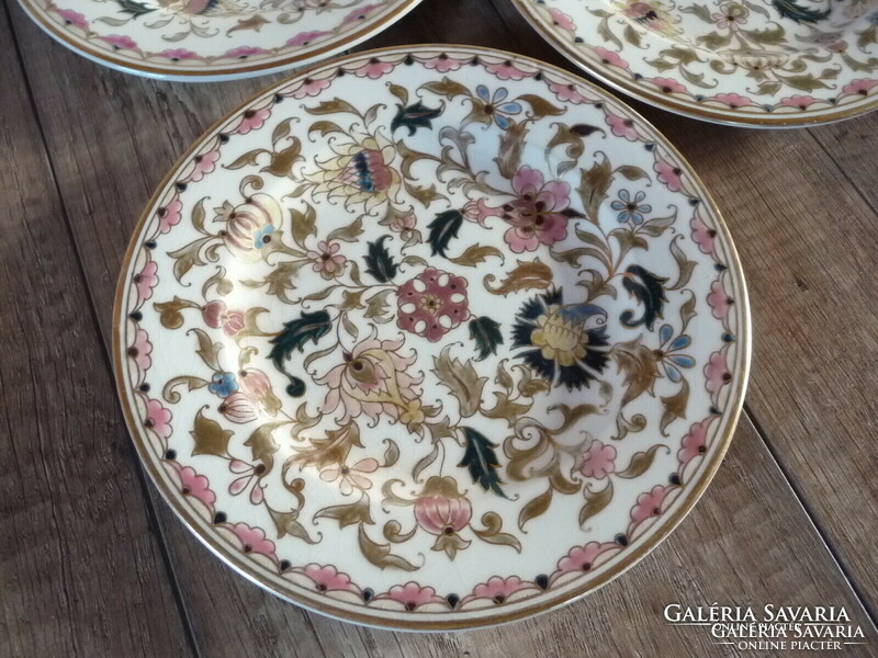 Antique Zsolnay 6-piece plate with Persian pattern