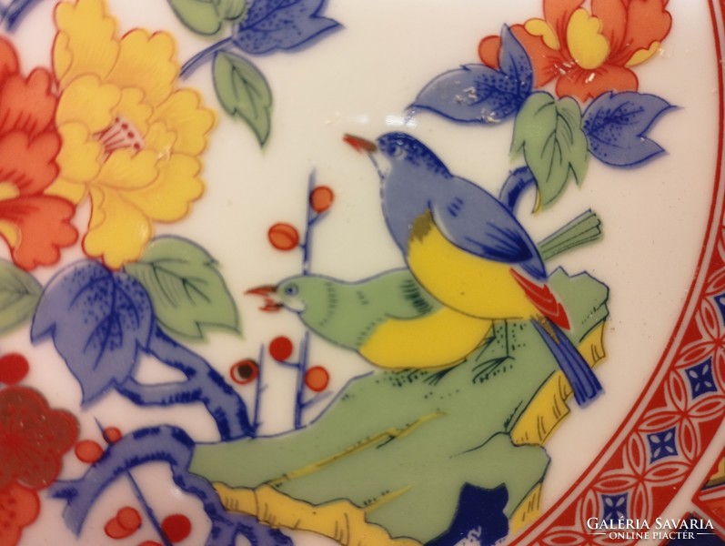 A beautiful decorative porcelain plate with an Imari pattern