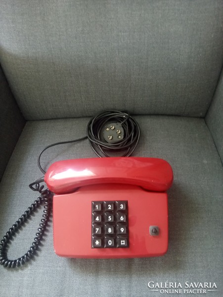 Asztali vezetékes telefon