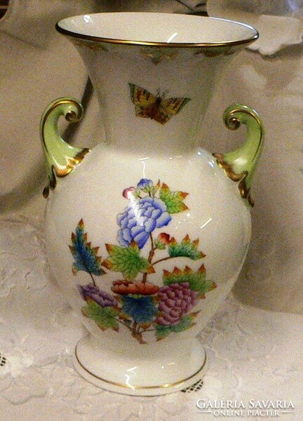 Vase with handles by Victoria Herend
