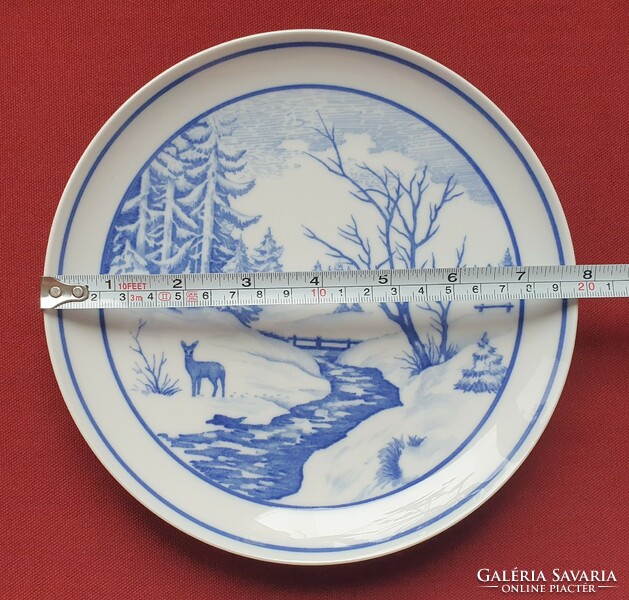 Hutschenreuther German porcelain hanging wall plate with a Christmas winter landscape