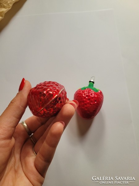2 bottles of hand-painted strawberry Christmas tree decorations!!!