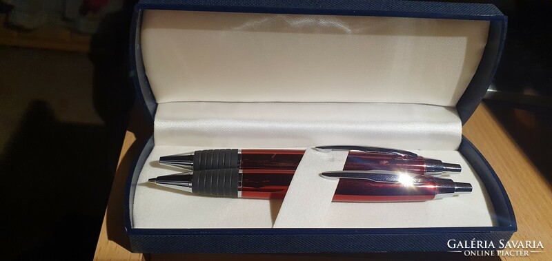 Pen set, in gift box.