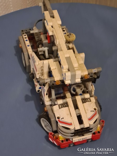 Lego darus auto Technic   28 cm-es