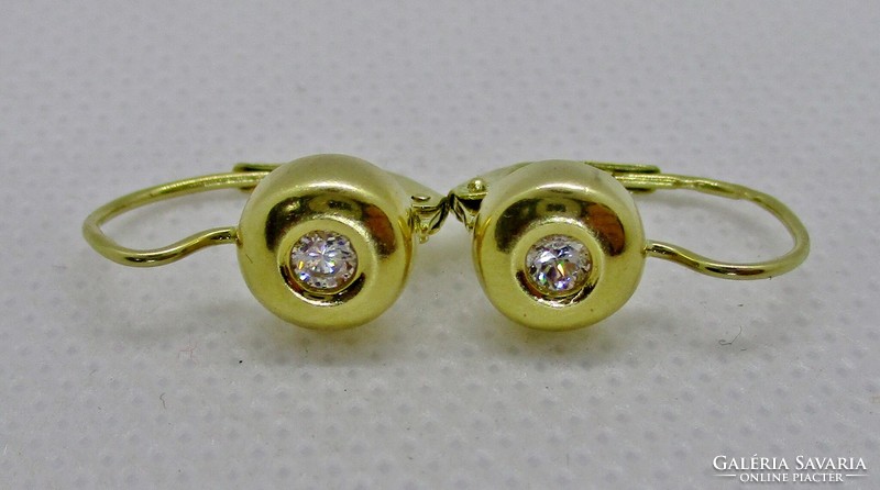 Beautiful antique 14kt gold earrings with button set diamonds 0.22ct