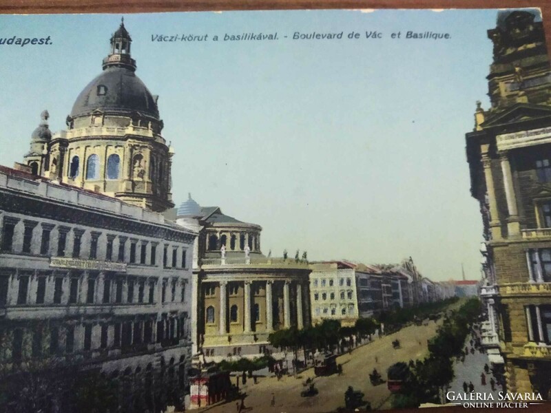 Budapest, Váczi körút a bazilikával, postatiszta