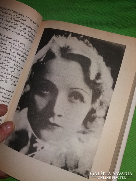 1985 Marlene Dietrich :Tiétek az életem... életrajzi könyv a képek szerint ZENEMŰ