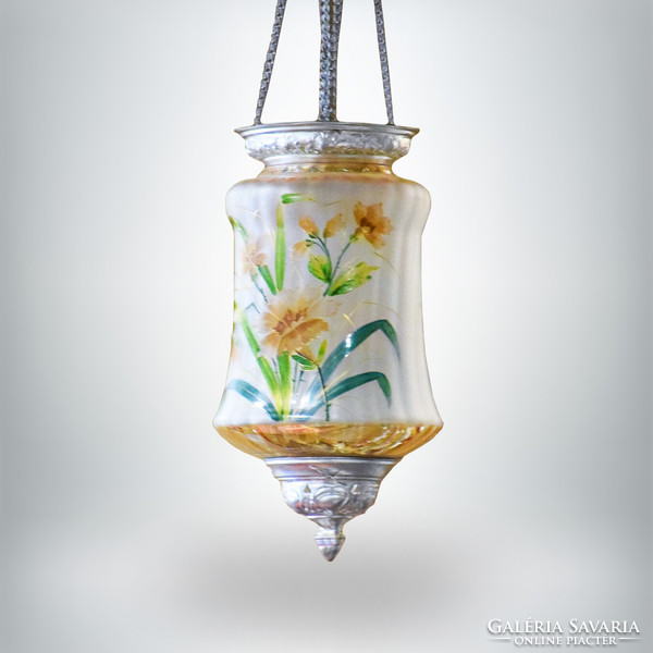 Antique moonlight lamp with flower motifs