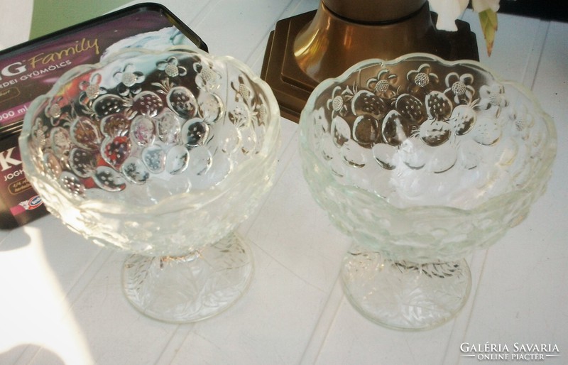 Bohemia glass serving goblet with strawberry, strawberry pattern, together with 2 pcs