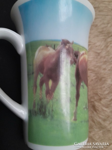 Horse striped cup 13 cm high