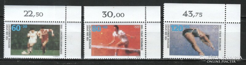 Postatiszta Bundes 2373 Mi 1353-1355      7,00 Euró