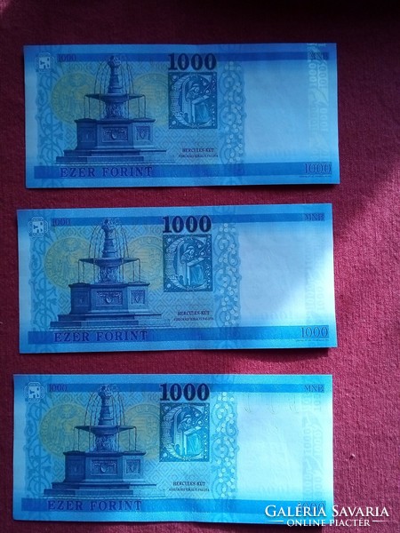 HUF 1,000 paper money trio with consecutive serial numbers, unfolded banknote in beautiful condition 2021