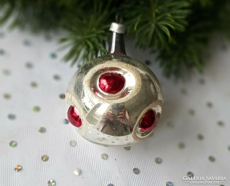 Régi üveg domború pöttyös gömb karácsonyfa dísz 5-6cm