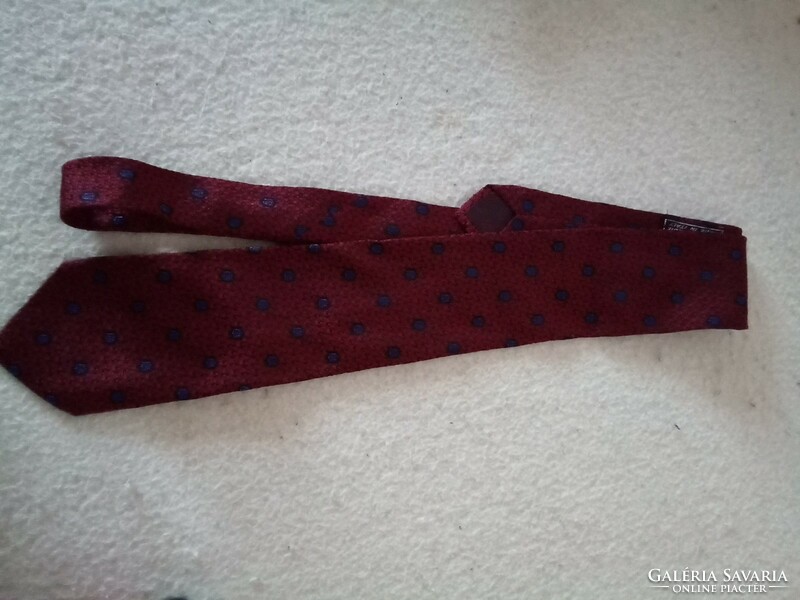 Selyem nyakkendő