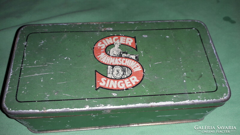 Antique singer sewing machine metal thick-walled parts box, good condition 6x16x8cm as shown in the pictures
