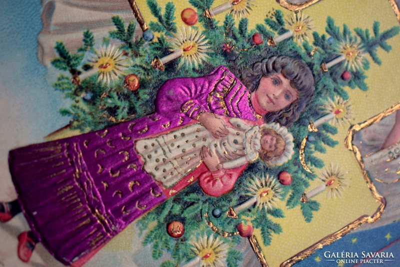 Antik dombornyomott Karácsonyi üdvözlő képeslap - kislány játék babával, angyalok, karácsonyfa