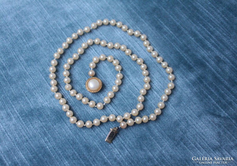Emmons pearl necklace