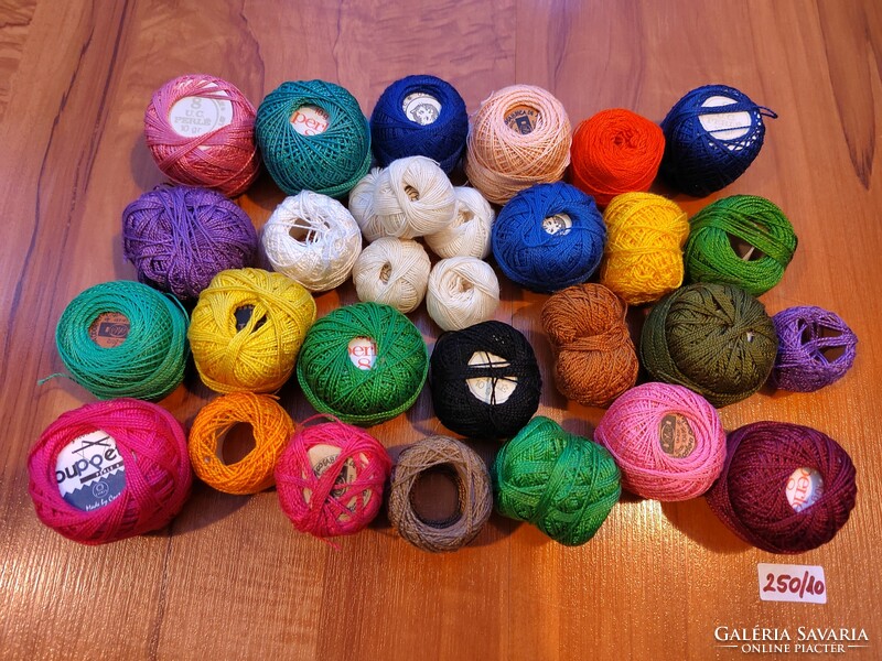 Mixed colored embroidery threads, pearl threads, packages of 24-30 pieces (250/8-12.)