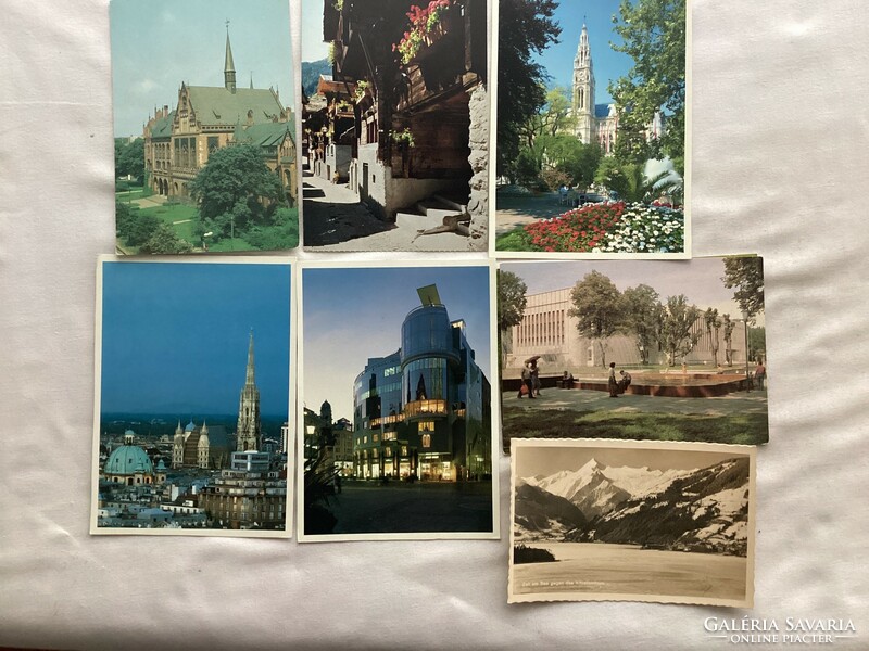 25 pieces of foreign postcards. (M.).