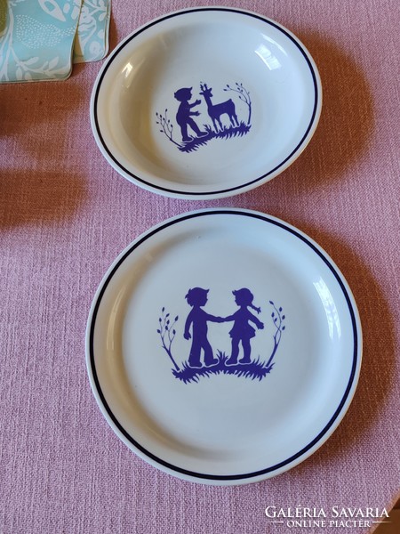 Pair of Zsolnay porcelain children's plates, flat and deep