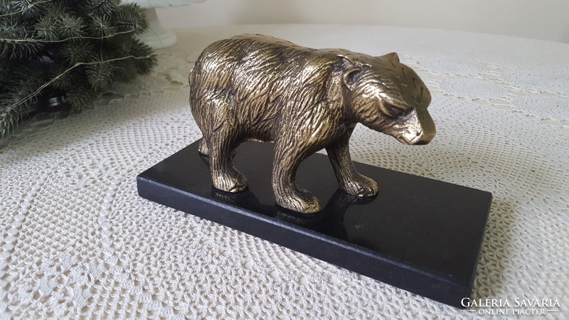 Bronz medve állatfigura,márvány alapon