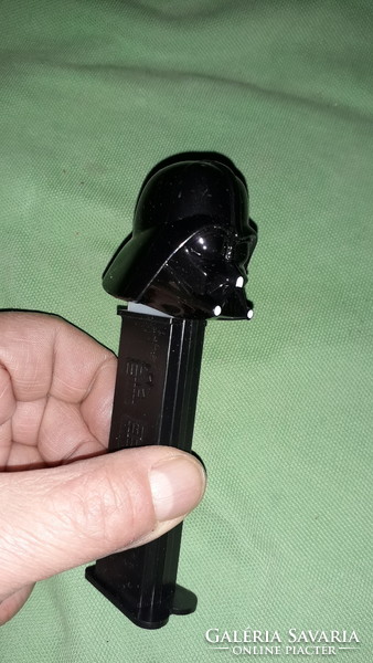 Retro pez candy dispenser star wars - darth vader figure according to the pictures