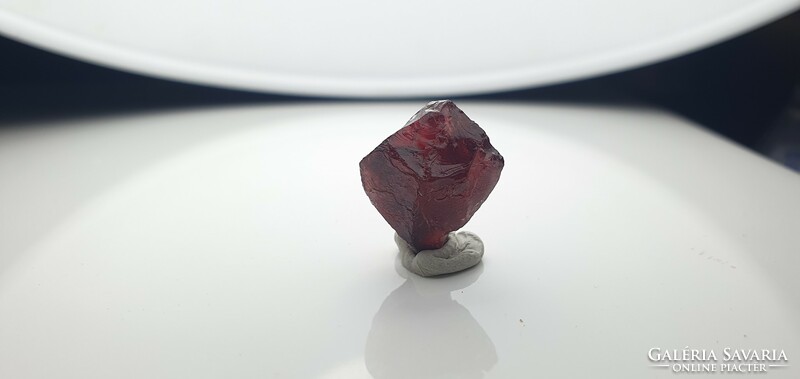 Red tourmaline 15.5 carats. With certification.