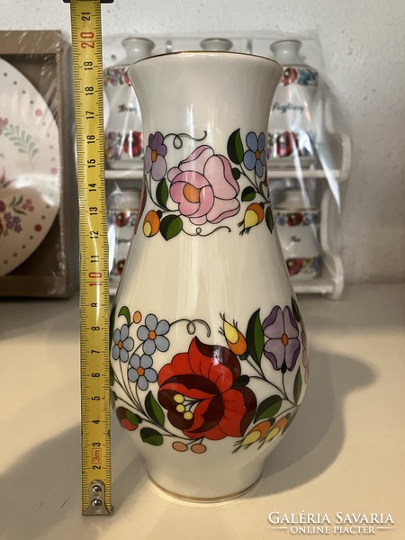 Kalocsai mintás kézzel festett porcelán váza