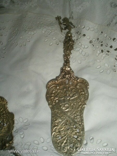 Antique silver-plated cake shovel with angel, lion and openwork pattern - 26 cm - art&decoration