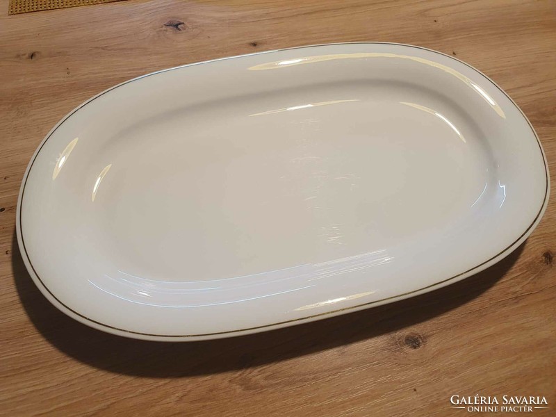 Porcelain serving bowl