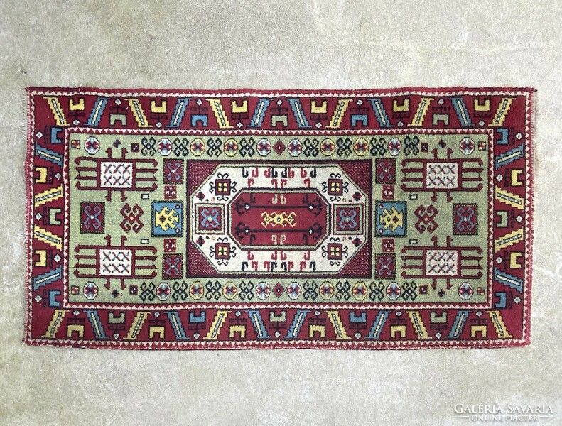 Hand-knotted oriental rug 180 x 91 cm